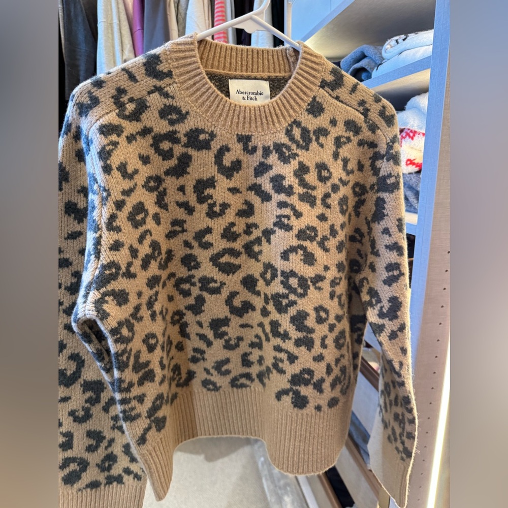 Abercrombie & Fitch Tan and Black Animal Print Sweater